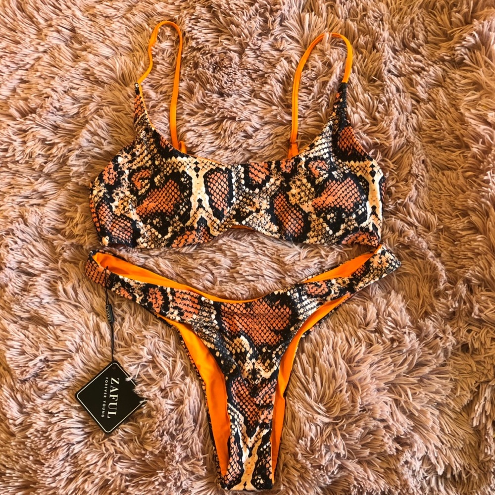 ZAFUL - Picture 2 of 3